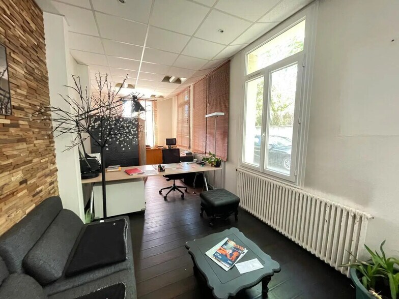 Office in Nantes for sale - Interior Photo - Image 3 of 14