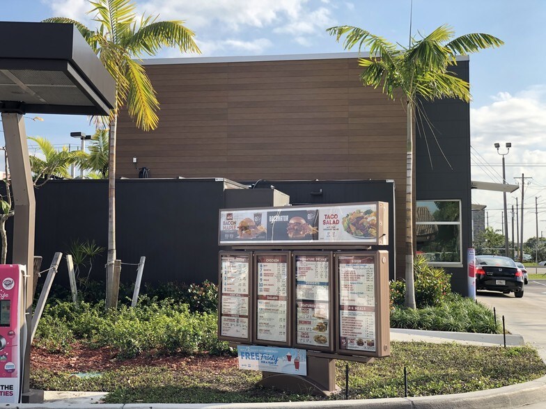 2281 W Sample Rd, Pompano Beach, FL 33073 - Wendy's | LoopNet
