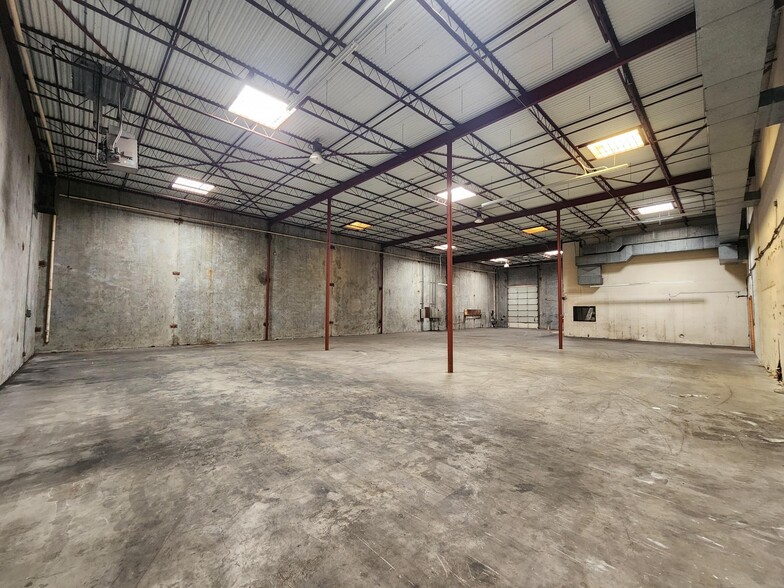 4702 Baldwin Blvd, Corpus Christi, TX for lease - Interior Photo - Image 3 of 8