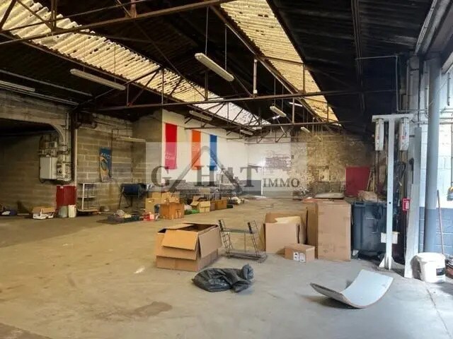 Retail in Viarmes for lease - Interior Photo - Image 2 of 4