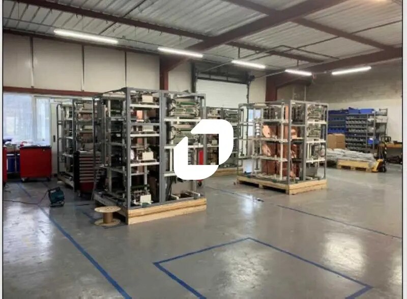 Office in Villebon-sur-Yvette for lease Interior Photo- Image 1 of 5