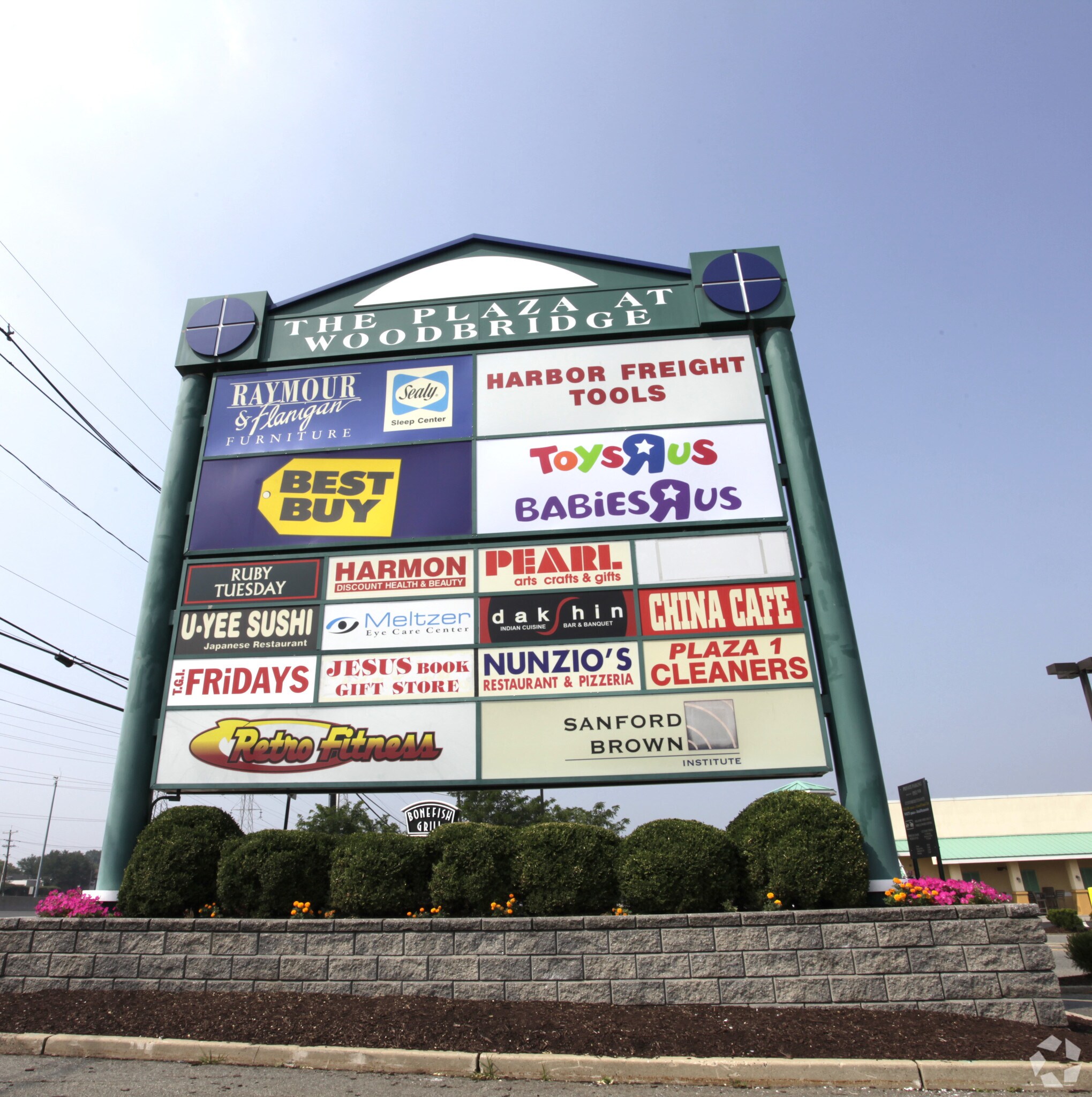 675 US Highway 1 S, Iselin, NJ 08830 The Plaza at Woodbridge