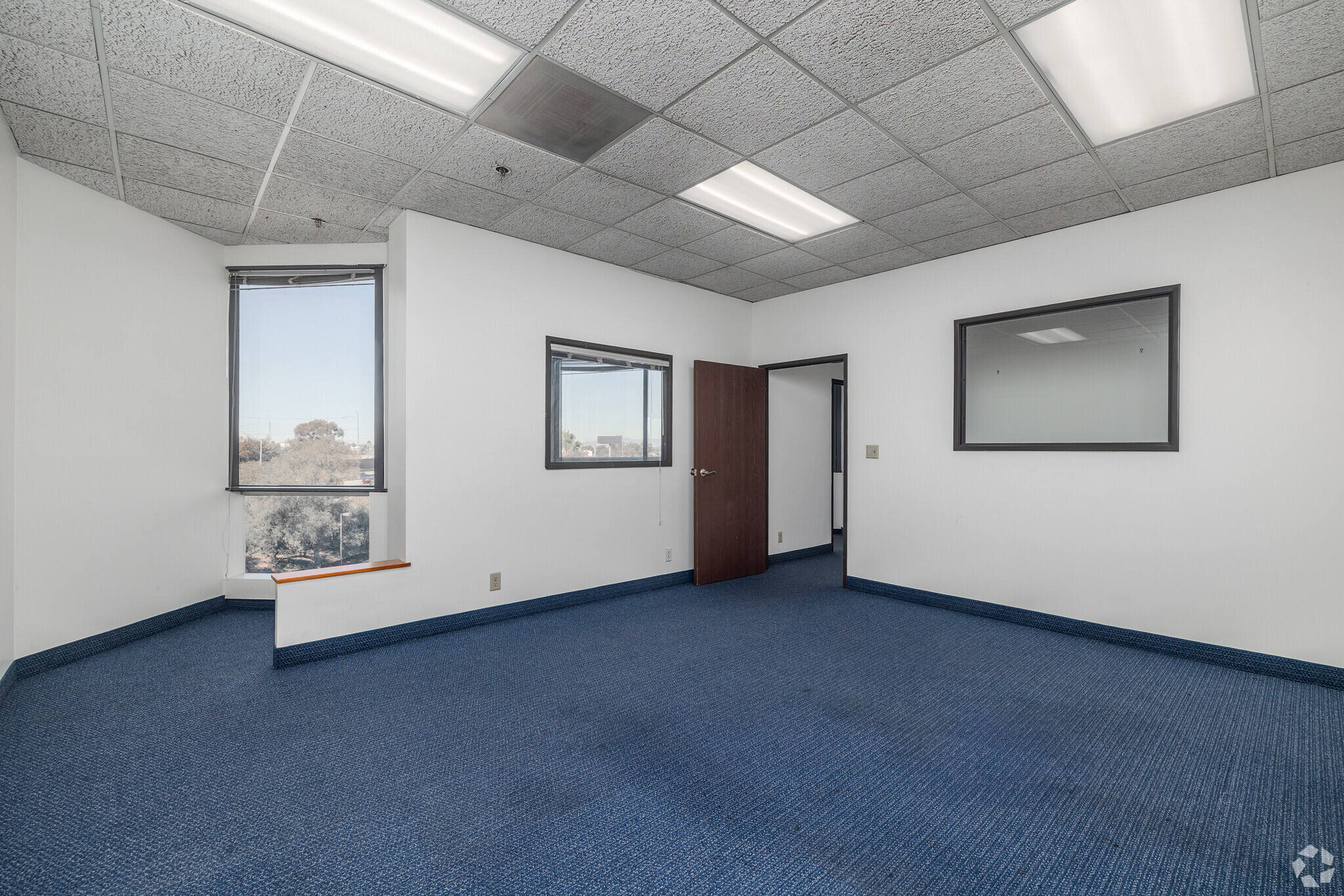15901 Hawthorne Blvd, Lawndale, CA for lease Interior Photo- Image 1 of 3