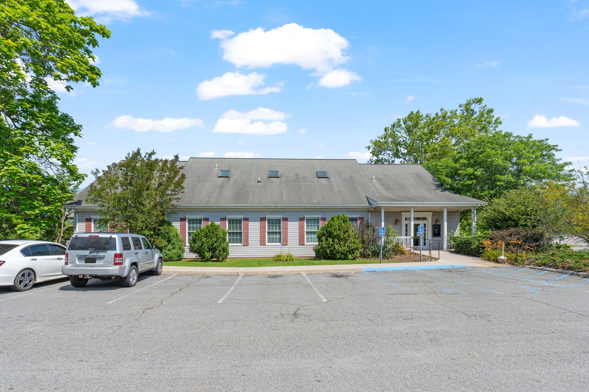 Prime Medical Office Investment portfolio of 2 properties for sale on LoopNet.com Building Photo- Image 1 of 34