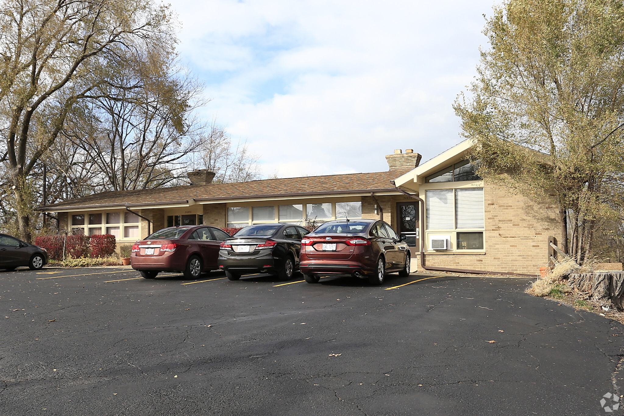 30841-30851 Euclid Ave, Willoughby, OH for sale Primary Photo- Image 1 of 1