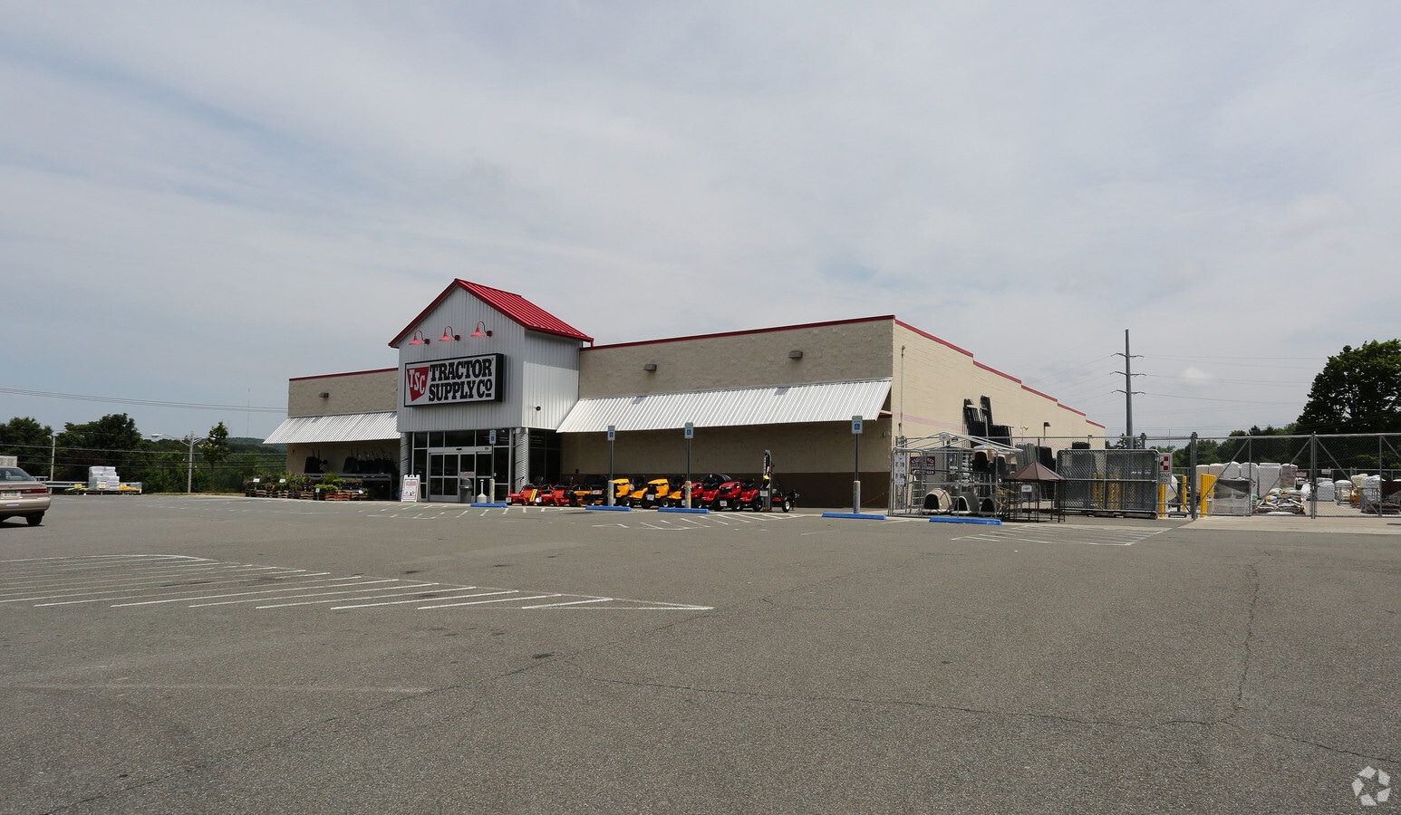 864 Hoosick Rd, Troy, NY 12180