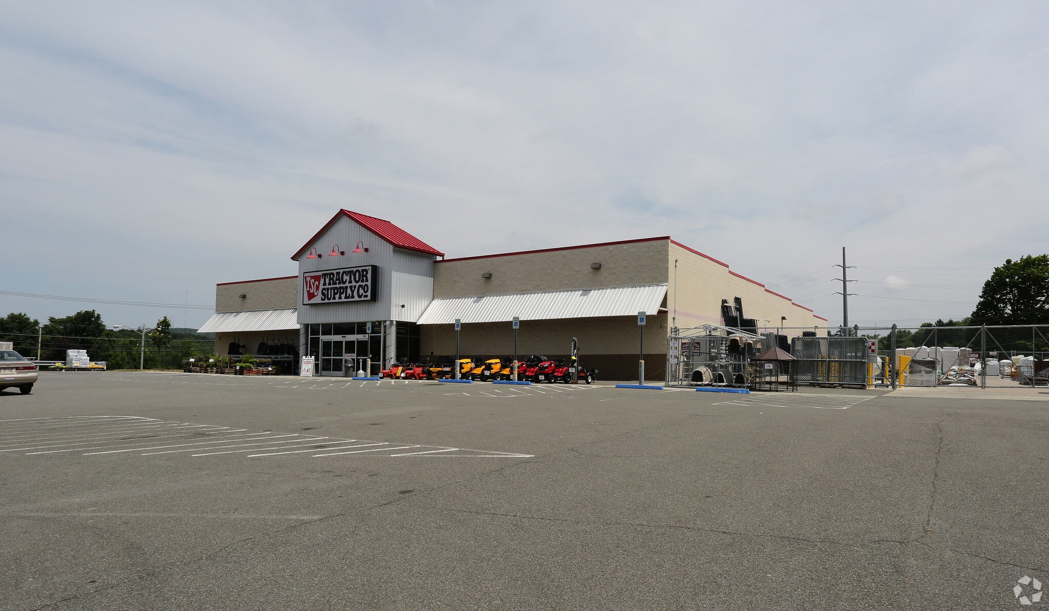 864 Hoosick Rd, Troy, NY for sale Primary Photo- Image 1 of 1