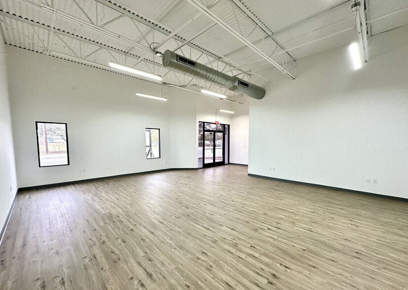 5260 Rittiman Rd, San Antonio, TX for sale - Interior Photo - Image 2 of 20