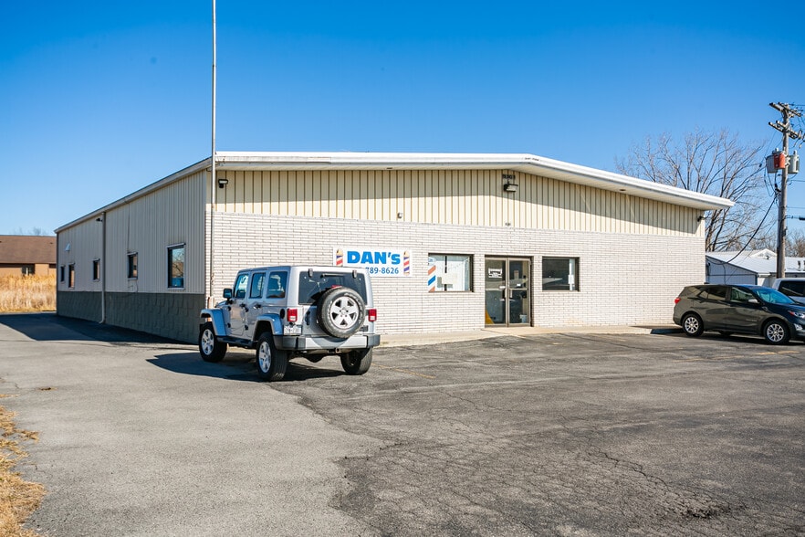 636 W Washington St, Geneva, NY for sale - Building Photo - Image 1 of 33