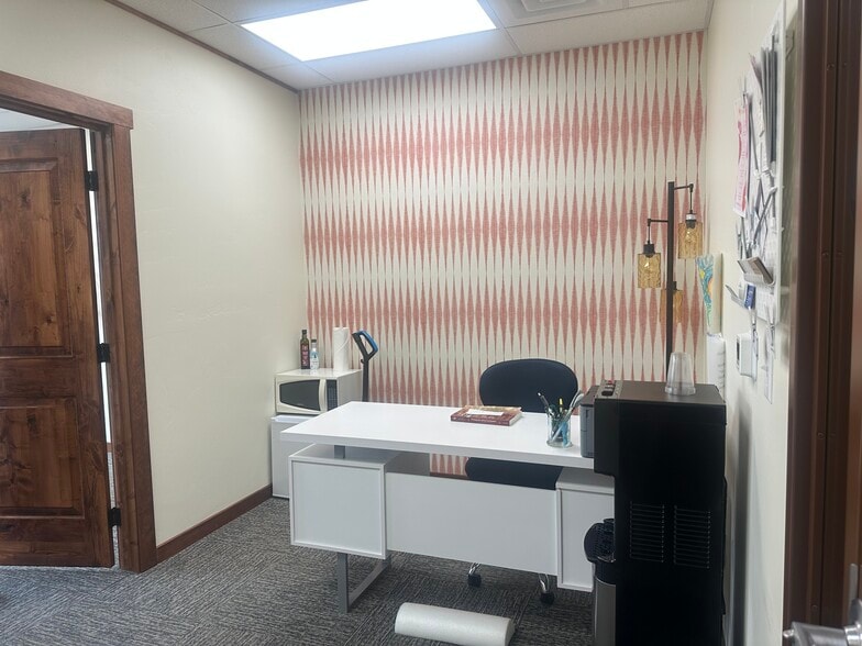 704 E 13th St, Whitefish, MT for lease - Building Photo - Image 3 of 10