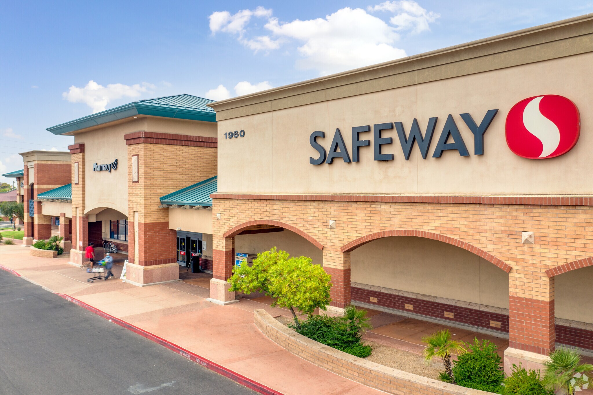 67 N Dobson Rd, Mesa, AZ for sale Primary Photo- Image 1 of 1