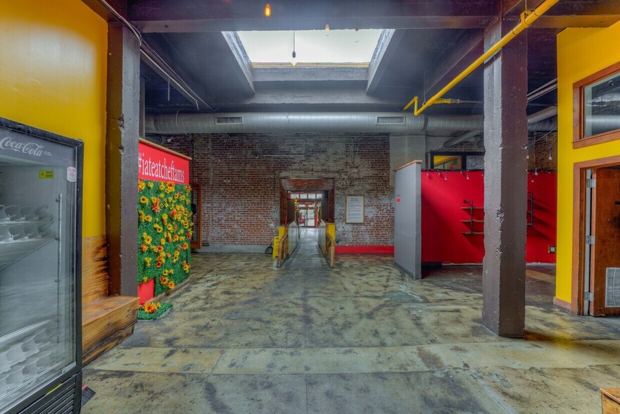 668 Union Ave, Memphis, TN for sale - Building Photo - Image 2 of 6