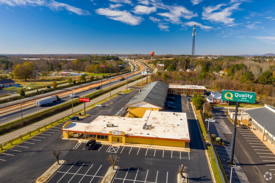 136 Peachoid Rd, Gaffney, SC for sale - Building Photo - Image 1 of 1