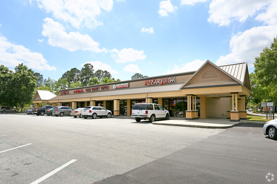 3262 Inner Perimeter Rd, Valdosta, GA for lease - Building Photo - Image 2 of 3