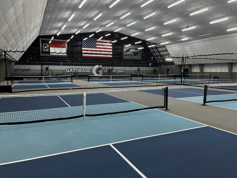 2010 Clement Blvd NW, Hickory, NC for sale - Building Photo - Image 2 of 5