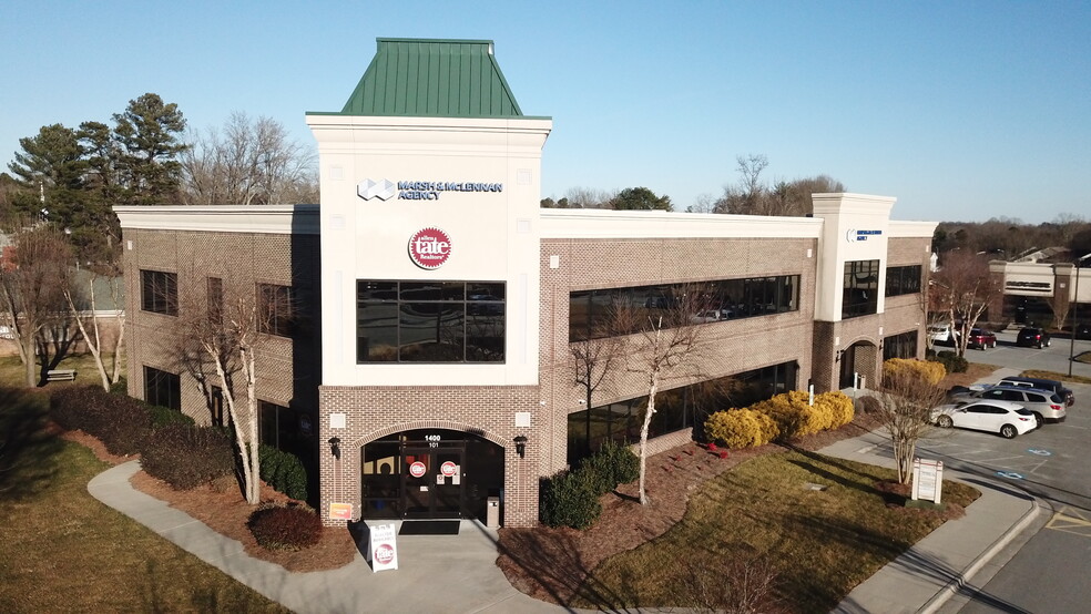 1400 Eastchester Dr, High Point, NC for lease - Building Photo - Image 2 of 14