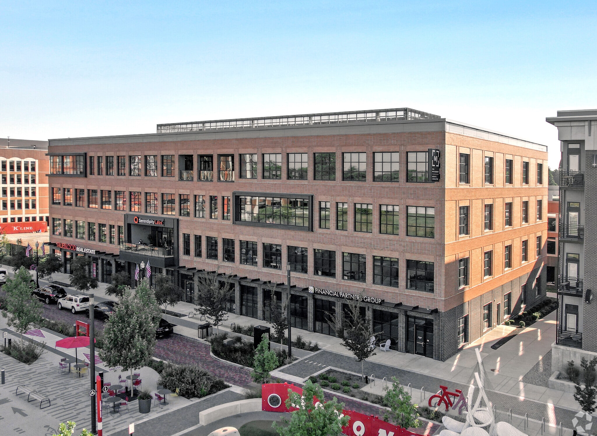 571 Monon Blvd, Carmel, IN for sale Primary Photo- Image 1 of 1