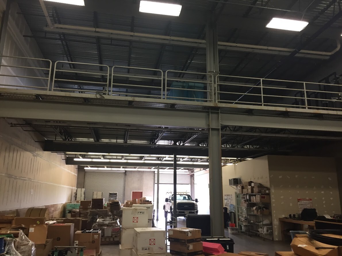 34 Laa St, Wailuku, HI 96793