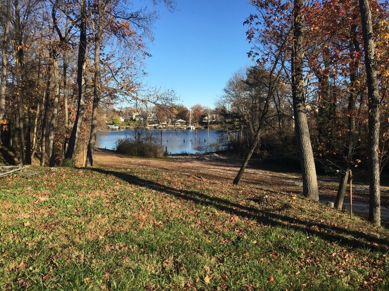 155 Carvel Beach Rd, Carvel Beach, MD 21226