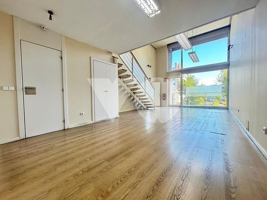 Office in Madrid, Madrid for lease Interior Photo- Image 1 of 2