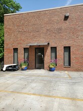 3670 Burnette Park Dr, Suwanee, GA for lease Building Photo- Image 2 of 6