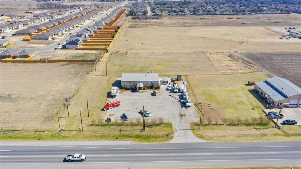 701 Carlos G Parker Blvd NW, Taylor, TX for sale - Primary Photo - Image 1 of 1