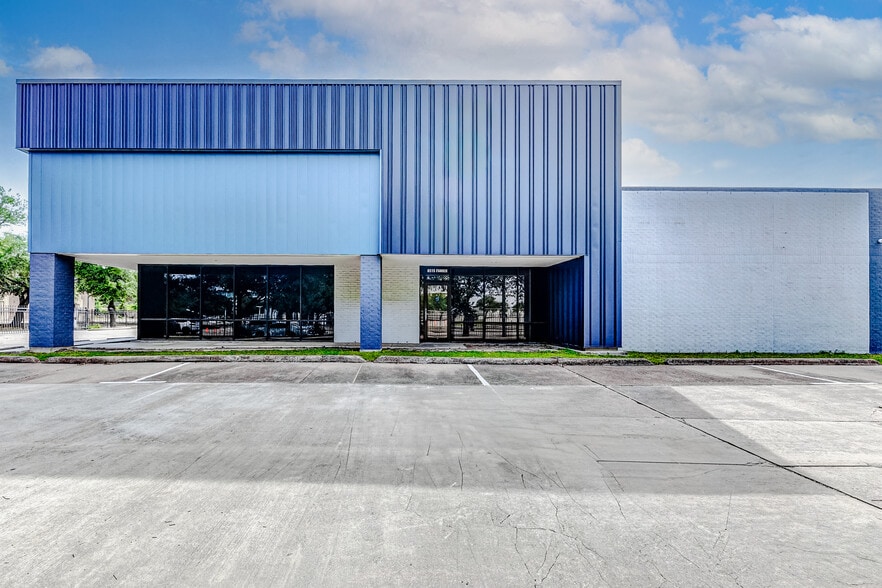 8515 Fannin St, Houston, TX for lease - Building Photo - Image 2 of 9