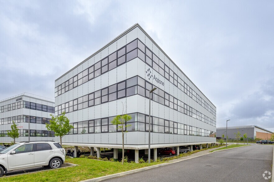 11 Rue Du Professeur Pierre Vellas, Toulouse for lease - Building Photo - Image 3 of 10