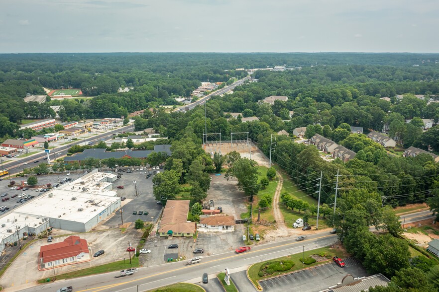 3960 Rockbridge Rd, Stone Mountain, GA for lease - Building Photo - Image 3 of 11