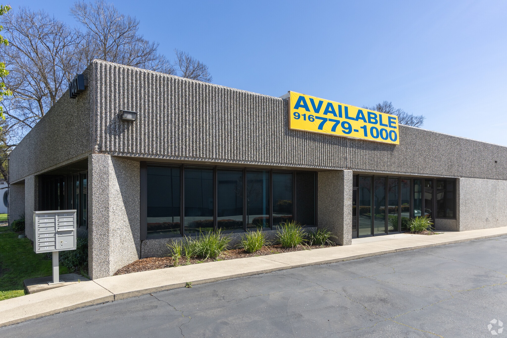 11481 Sunrise Gold Cir, Rancho Cordova, CA for lease Primary Photo- Image 1 of 12