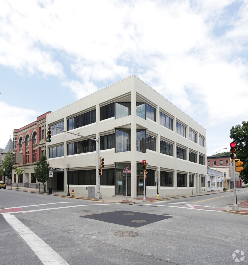 515 Main St, Fitchburg, MA 01420