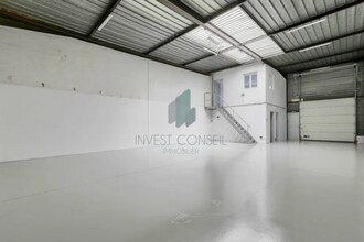 Flex in Saint-Ouen-l'Aumône for lease Interior Photo- Image 1 of 5