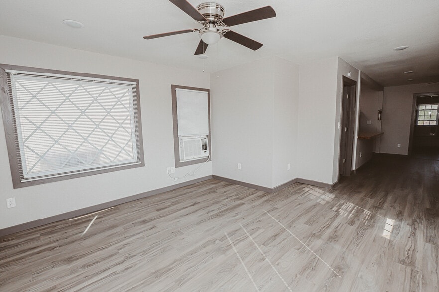 1104 W 3rd St, Big Spring, TX for sale - Building Photo - Image 3 of 72