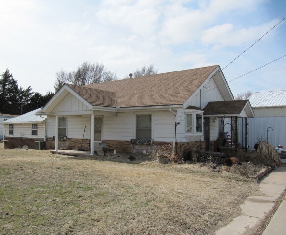 209 S Valley Pride Rd, South Hutchinson, KS for sale Building Photo- Image 1 of 1