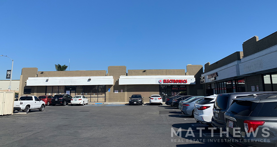 570-598 S Brookhurst St, Anaheim, CA for lease - Building Photo - Image 1 of 3