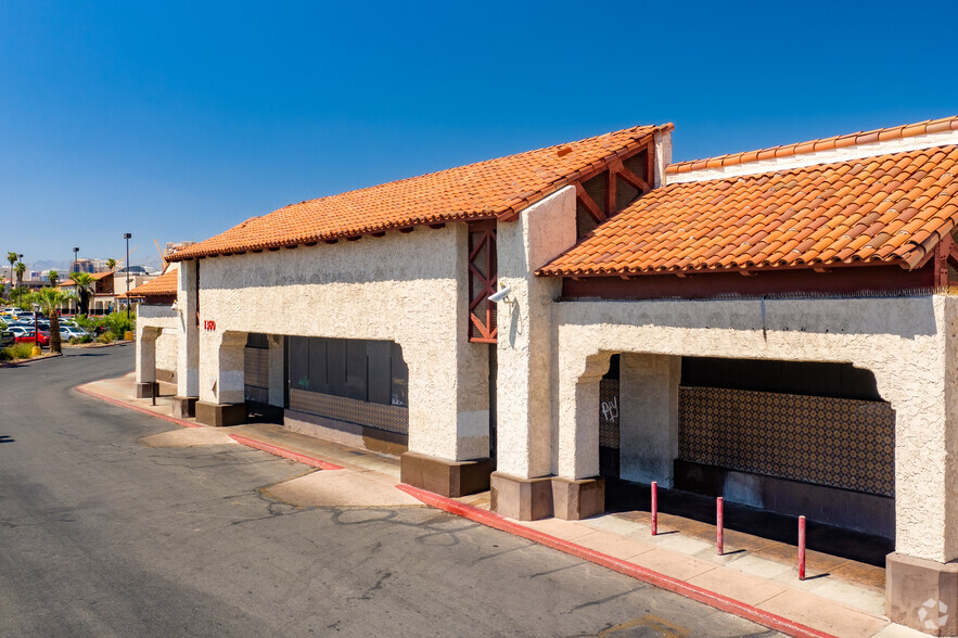 1360 E Flamingo Rd, Las Vegas, NV for lease - Building Photo - Image 2 of 3