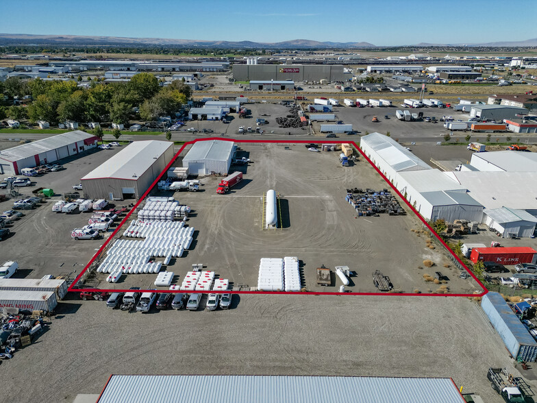 3305 N Commercial Ave, Pasco, WA for sale - Primary Photo - Image 1 of 1