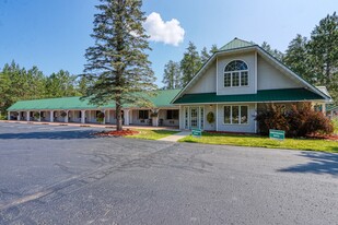 Northwoods Motel - Motel