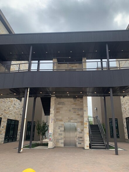 15281 Ronald Reagan Blvd, Leander, TX for lease - Building Photo - Image 3 of 7