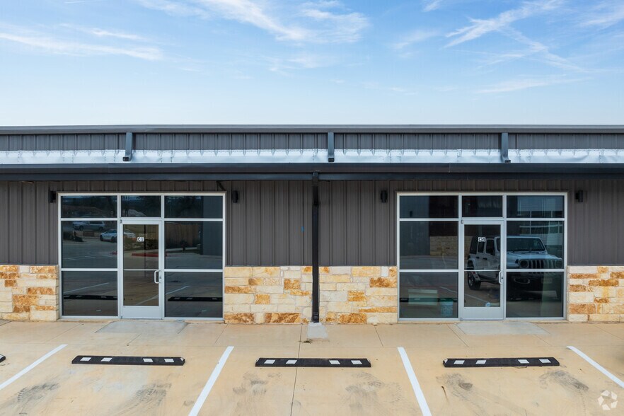 12800 Anderson Mill Rd, Austin, TX for lease - Building Photo - Image 3 of 7