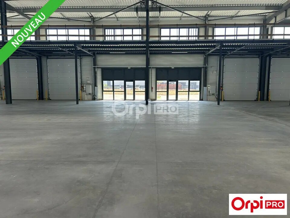 Location Local d'activités 736 m² - Photo 1