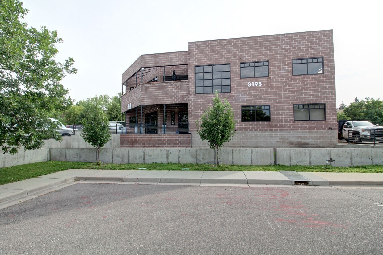 3195 Sterling Cir, Boulder, CO for sale Building Photo- Image 1 of 1