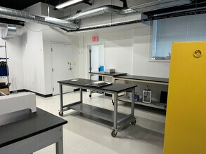 200 Dexter Ave, Watertown, MA for lease Interior Photo- Image 1 of 5