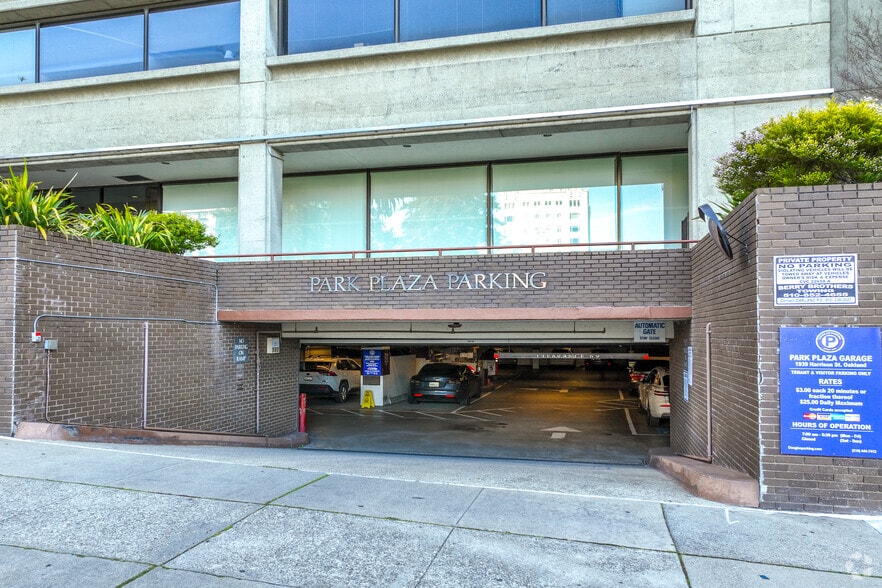 1939 Harrison St, Oakland, CA for lease - Building Photo - Image 3 of 7
