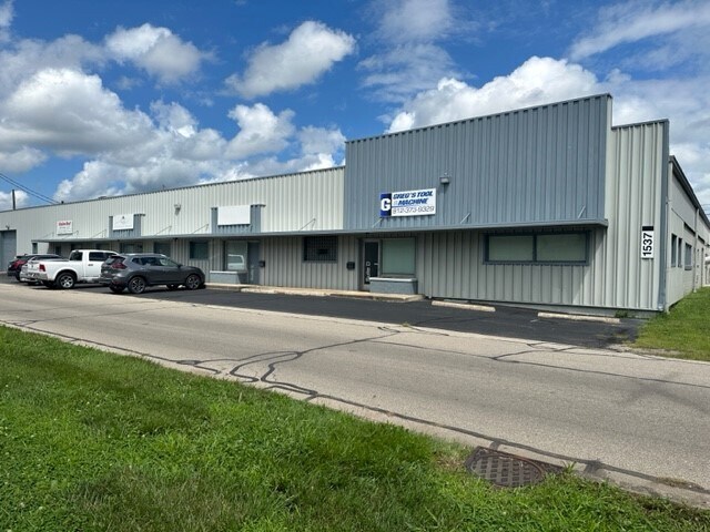 1537 Hutchins Ave, Columbus, IN for sale Building Photo- Image 1 of 1