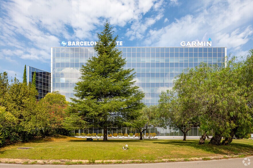 Carrer Plaça del Centre, 1B, Ripollet, Barcelona for lease - Building Photo - Image 3 of 7