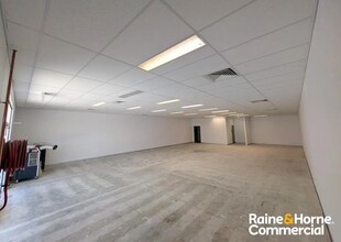 94 Robinson Rd E, Geebung for lease Interior Photo- Image 1 of 3