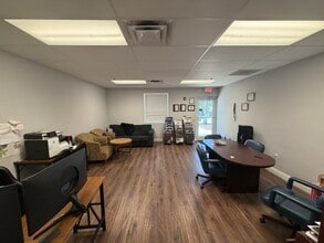 12801 Commerce Lakes Dr, Fort Myers, FL for lease Interior Photo- Image 2 of 8
