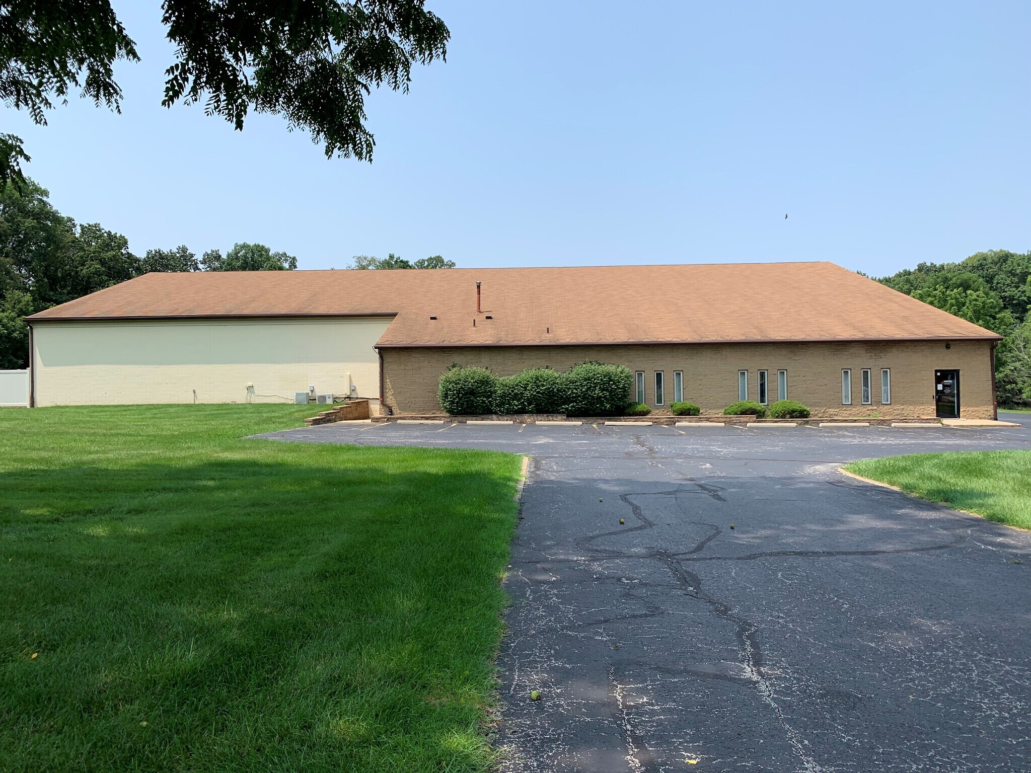 103 S Main St, Munroe Falls, OH for sale Building Photo- Image 1 of 1