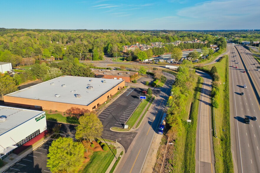 2701-2709 Noblin Rd, Raleigh, NC for lease - Building Photo - Image 2 of 15